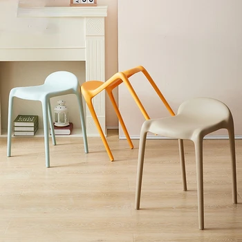 Пластиковый табурет, утолщенный обеденный стол для гостиной, скамейка, Современный минималистичный пластиковый стул для взрослых, штабелируемый скандинавский высокий табурет